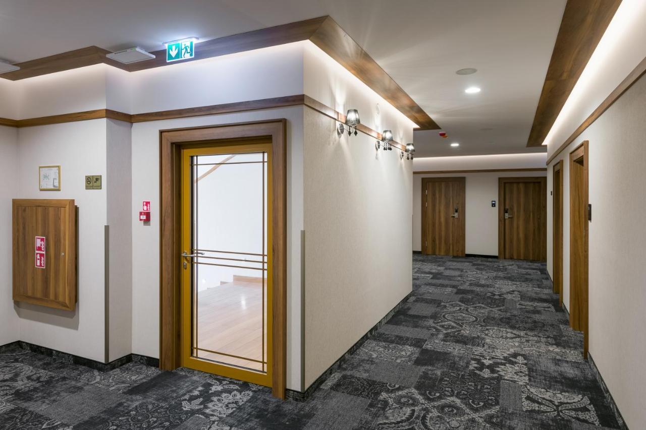 Sky Hotel Krasków Εξωτερικό φωτογραφία