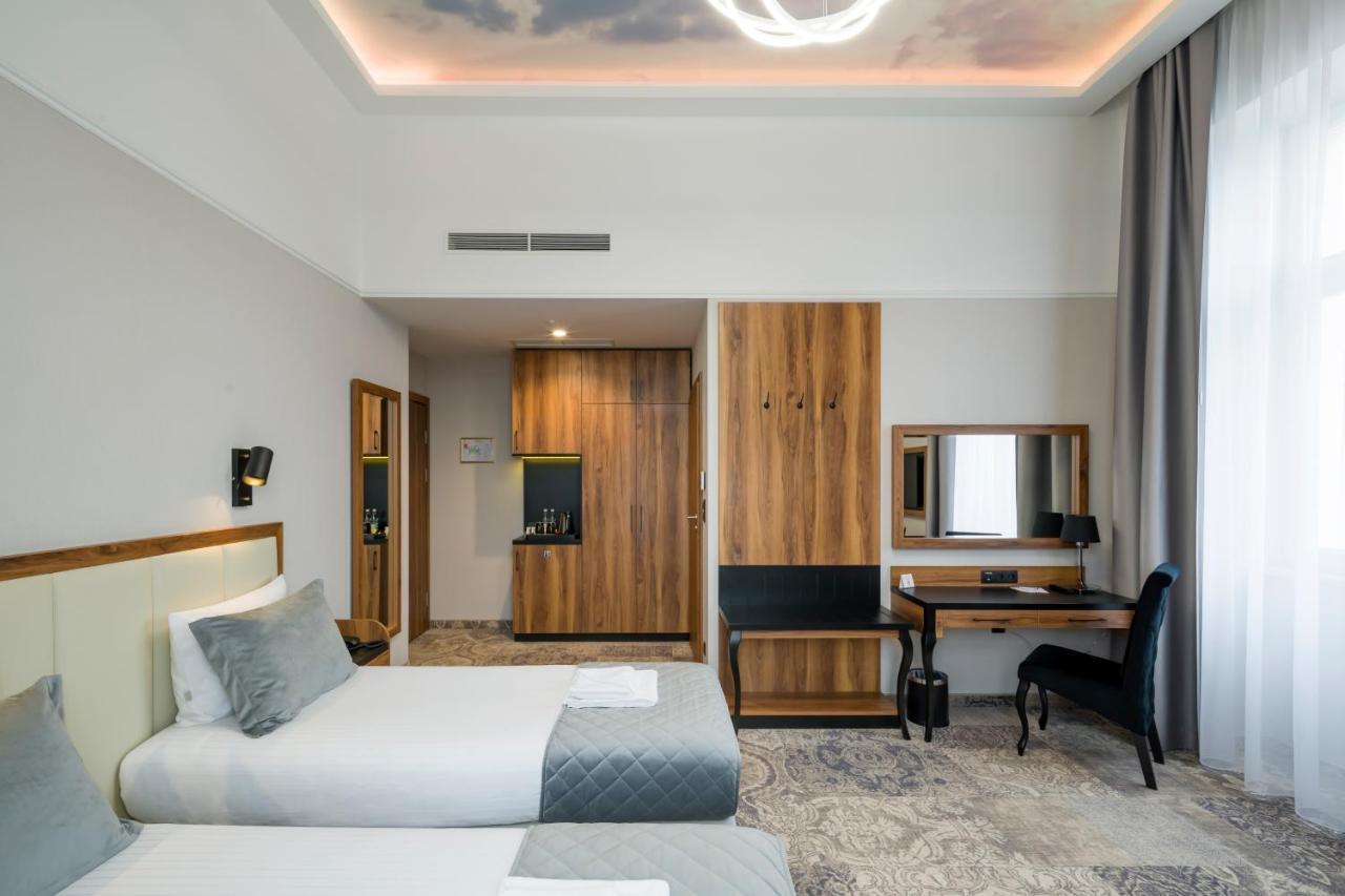 Sky Hotel Krasków Εξωτερικό φωτογραφία