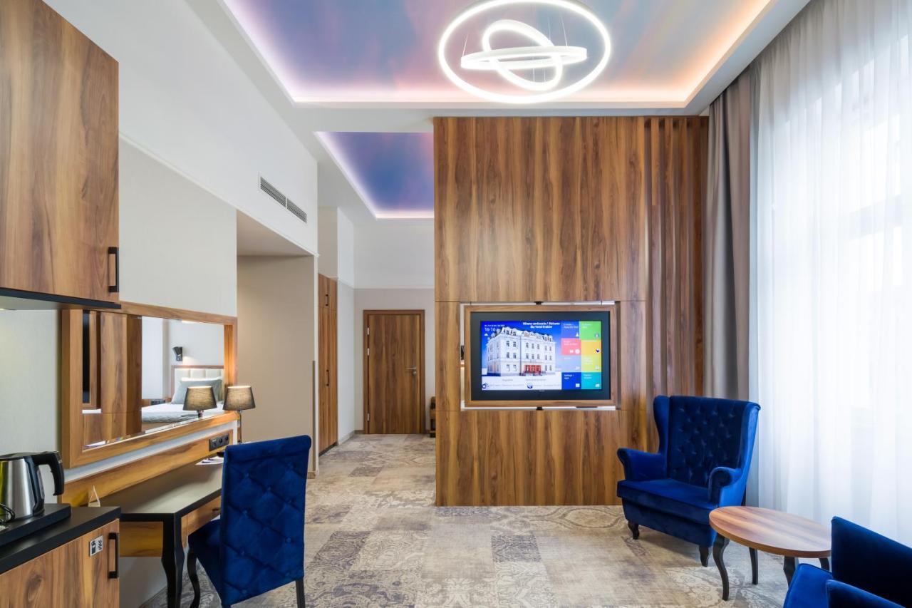 Sky Hotel Krasków Εξωτερικό φωτογραφία