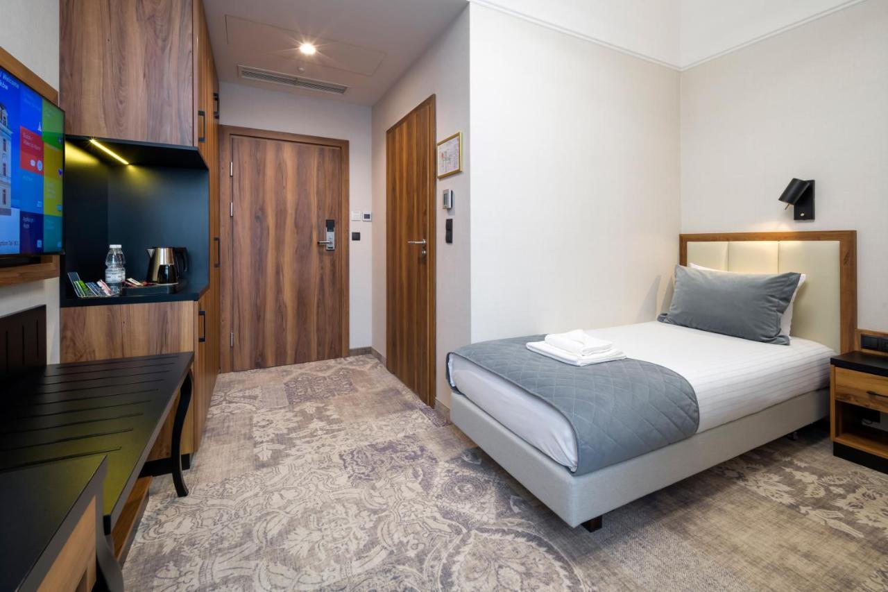 Sky Hotel Krasków Εξωτερικό φωτογραφία