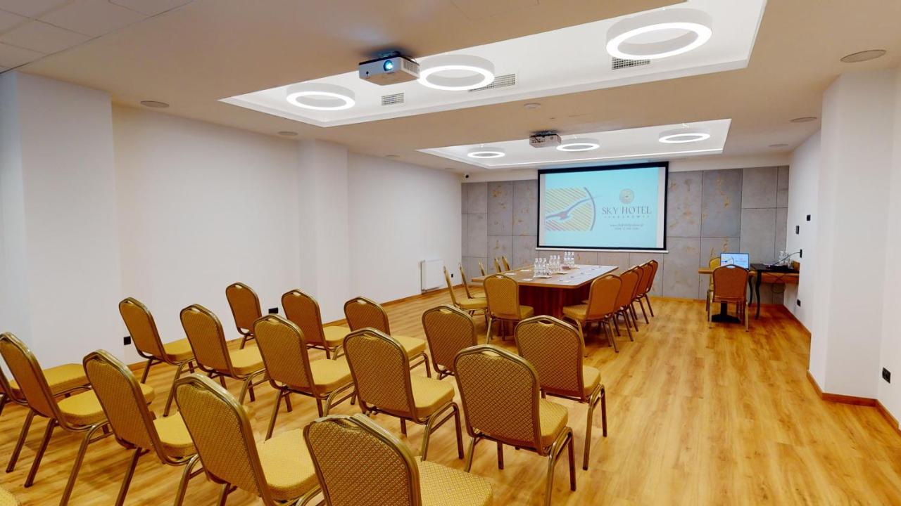 Sky Hotel Krasków Εξωτερικό φωτογραφία
