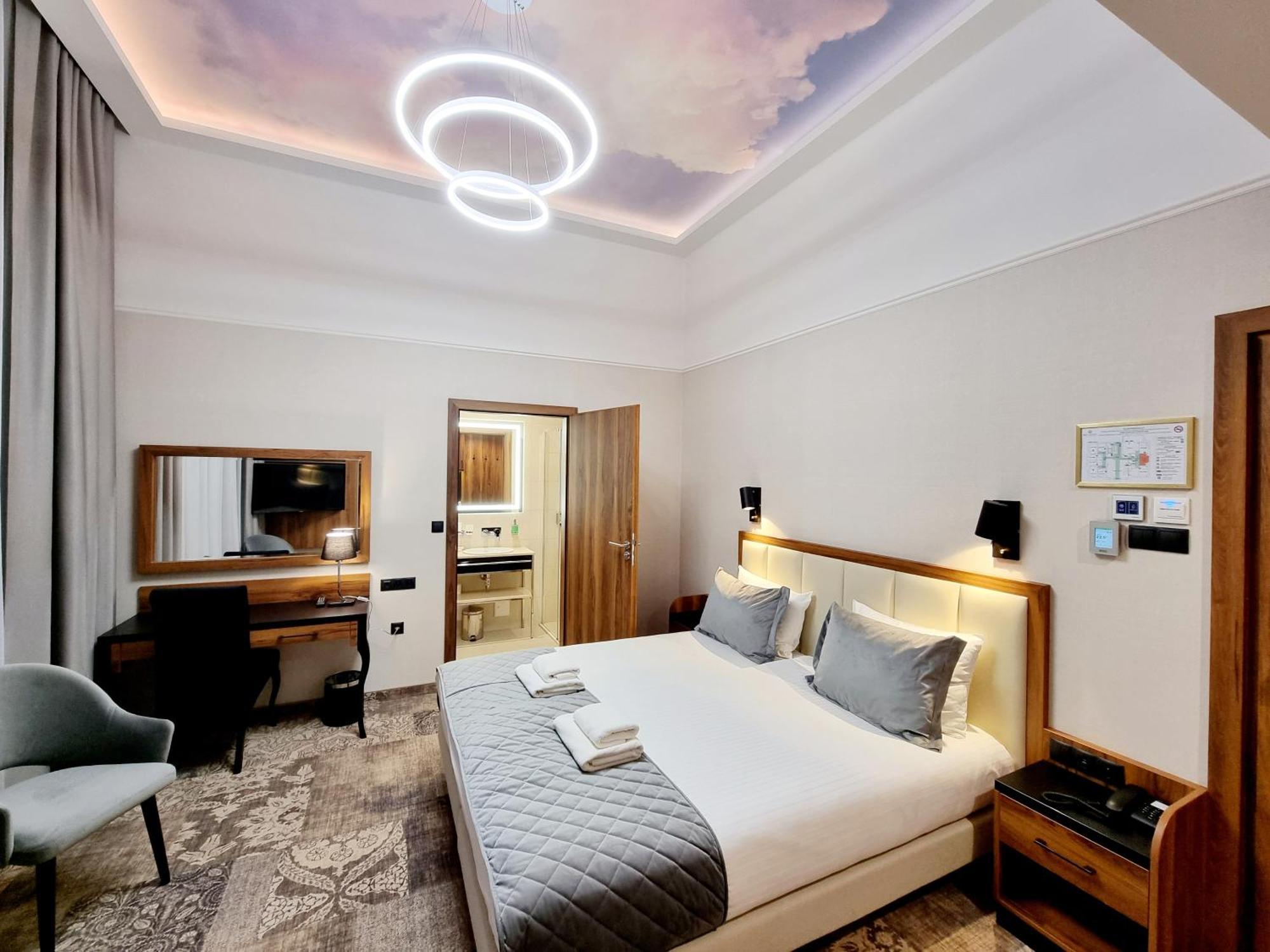 Sky Hotel Krasków Εξωτερικό φωτογραφία